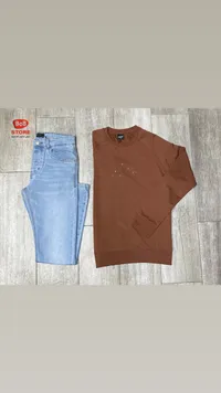 طقم شبابي بلوزة بنية وبنطلون جينز أزرق - بوب ستور