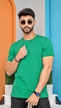 تيشيرت رجالي سادة باللون الأخضر