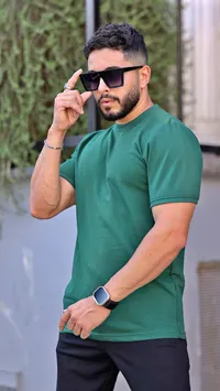 تيشيرت رجالي سادة بياقة دائرية - أخضر