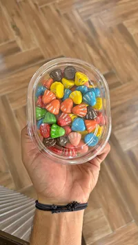 حلوى ملونة