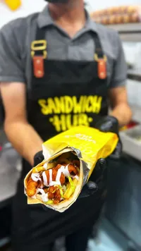 ساندويتش دجاج مقرمش - ساندويتش هب (Sandwich Hub)