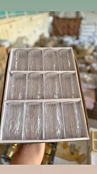 كاسات زجاج بتصميم مموج (12 قطعة)