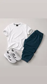 طقم ملابس رجالية - تيشيرت وبنطلون رياضي (Nike)