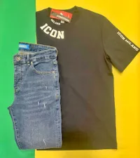 طقم ملابس رجالي تيشيرت آيكون وبنطال جينز - ديسكويرد (Dsquared2)