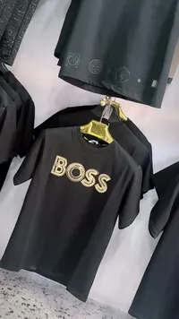 تيشيرت بطبعة BOSS (BOSS)