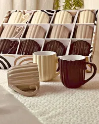 طقم أكواب سيراميك بتصميم مضلع