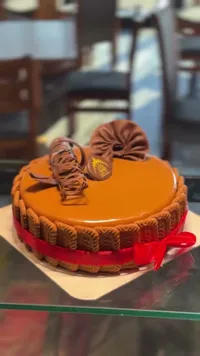 كيكة كراميل بالبسكويت (Lotus)