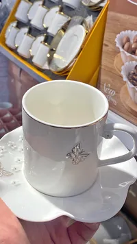 طقم فناجين قهوة بورسلين بتصميم الفراشة