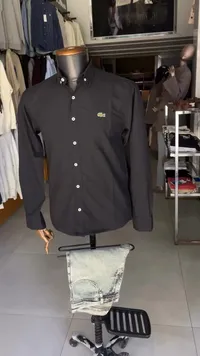 قميص رجالي كلاسيكي أسود - لاكوست (Lacoste)