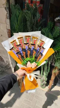 باقة شوكولاتة ملكس وسنيكرز
