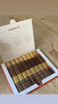 تشكيلة شوكولاتة فاخرة - ميرسي (Merci)