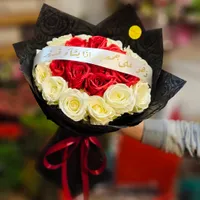 باقة ورد جوري أحمر وأبيض - ضيافة