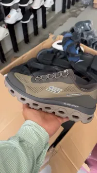 حذاء رياضي كلايد-ستيب سليب-إنس - سكيتشرز (Skechers)