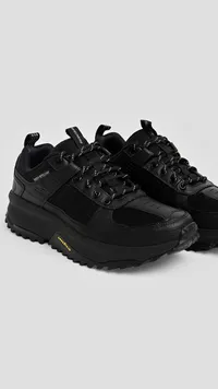 حذاء رياضي شبابي مقاوم للماء - سكيتشرز (Skechers)