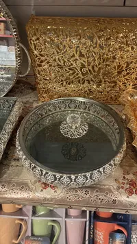 طقم تقديم معادن مزخرف - صينية وأطباق بتصاميم عربية إسلامية