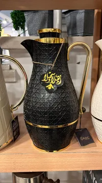تيرمس أوديسيا - أسود وذهبي