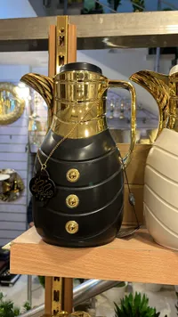 تيرمس فاخر ذهبي وأسود