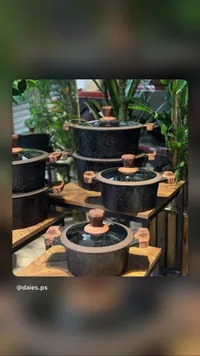 طقم طناجرة جرانيت بمقابض خشبية