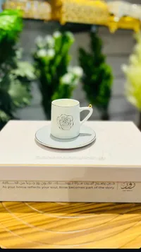فنجان قهوة بنقشة الوردة - روز (Rose)