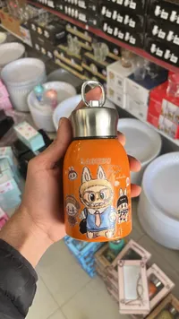 مطرة مياه معدنية بتصميم لابوبو (Labubu)