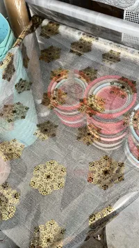 مفرش طاولة بلاستيكي مزخرف