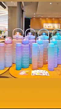 مطرة مياه رياضية متدرجة الألوان مع مؤشر وقت