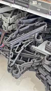 علاقات ملابس بلاستيكية متينة