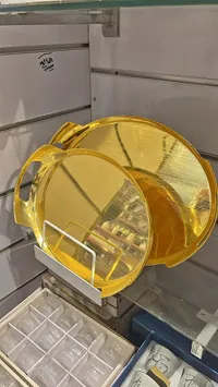 صينية تقديم ذهبية
