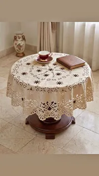مفرش طاولة دائري مزخرف