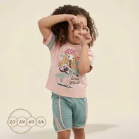 طقم بناتي بتصميم فتاة تعزف الجيتار (Love Music)