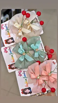 بكل شعر للأطفال بتصميم الفيونكة والكرز