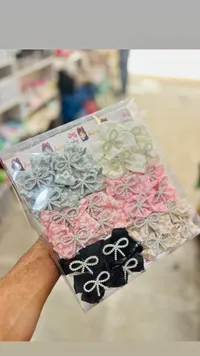 طقم بكل شعر للأطفال بتصميم فيونكات مزينة باللؤلؤ