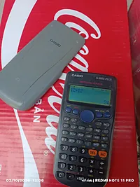 موجود الة حاسبة نفس  الي بالصورة خالية اي مشاكل جوال للتواصل /0566206387