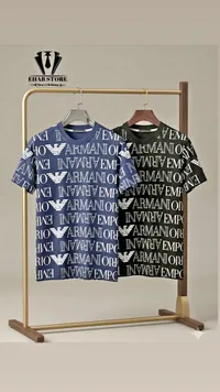 تيشيرت مطبوع بشعار إمبوريو أرماني (Emporio Armani)