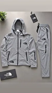 طقم رياضي رجالي - ذا نورث فيس (The North Face)
