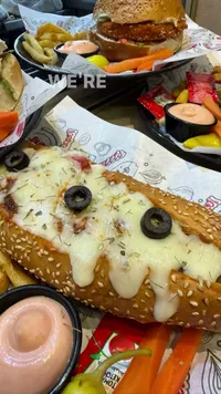وجبة ساندويتش دجاج بالجبنة - مطعم السعيد