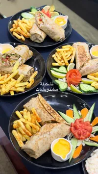 تشكيلة ساندويشات - وجبة دجاج مقرمش