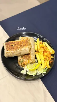 وجبة ساندويتش فاهيتا الدجاج