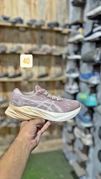 حذاء رياضي - نوفابلاست 3 (Asics)