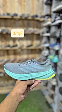 حذاء رياضي - أديداس (Adidas)