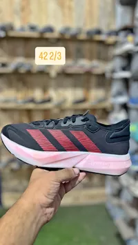 حذاء رياضي - أديداس (Adidas)