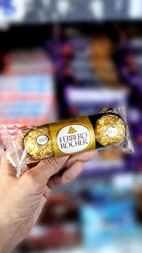 شوكولاتة فيريرو روشيه (Ferrero Rocher)