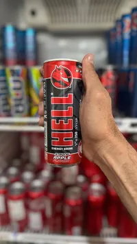 مشروب طاقة بنكهة التفاح القوي - هيل (Hell)