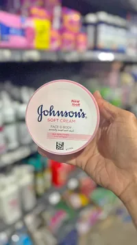 كريم ناعم للوجه والجسم - جونسون (Johnson's)