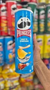رقائق بطاطس بالملح والخل - برينجلز (Pringles)