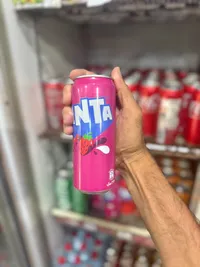 مشروب غازي بنكهة الفواكه الحمراء - فانتا (Fanta)