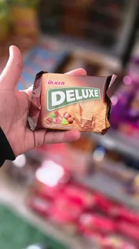 ويفر ديلوكس بكريمة البندق - ألكر