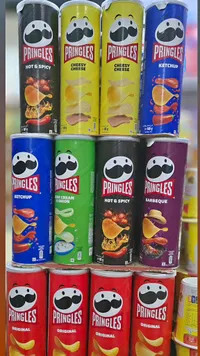 رقائق البطاطس - برينجلز (Pringles)
