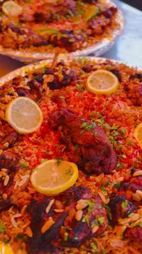 وجبة أرز بالدجاج المشوي