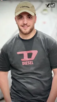 تيشيرت رجالي بشعار ديزل - ديزل (Diesel)